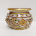 Marble hand painting pot.