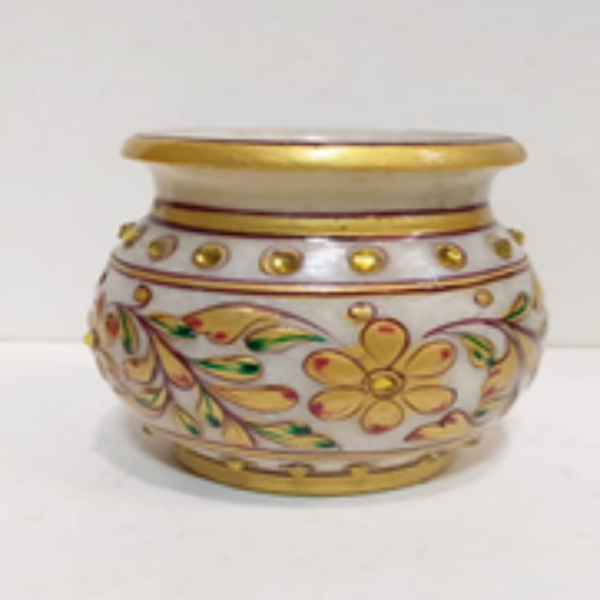 Marble hand painting pot.